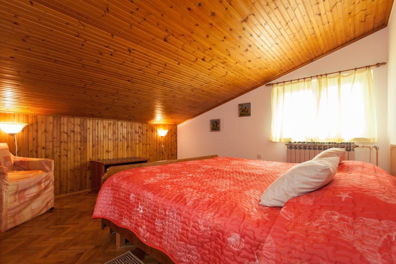 Aneli Rooms & Apartament Rovinj Exterior photo