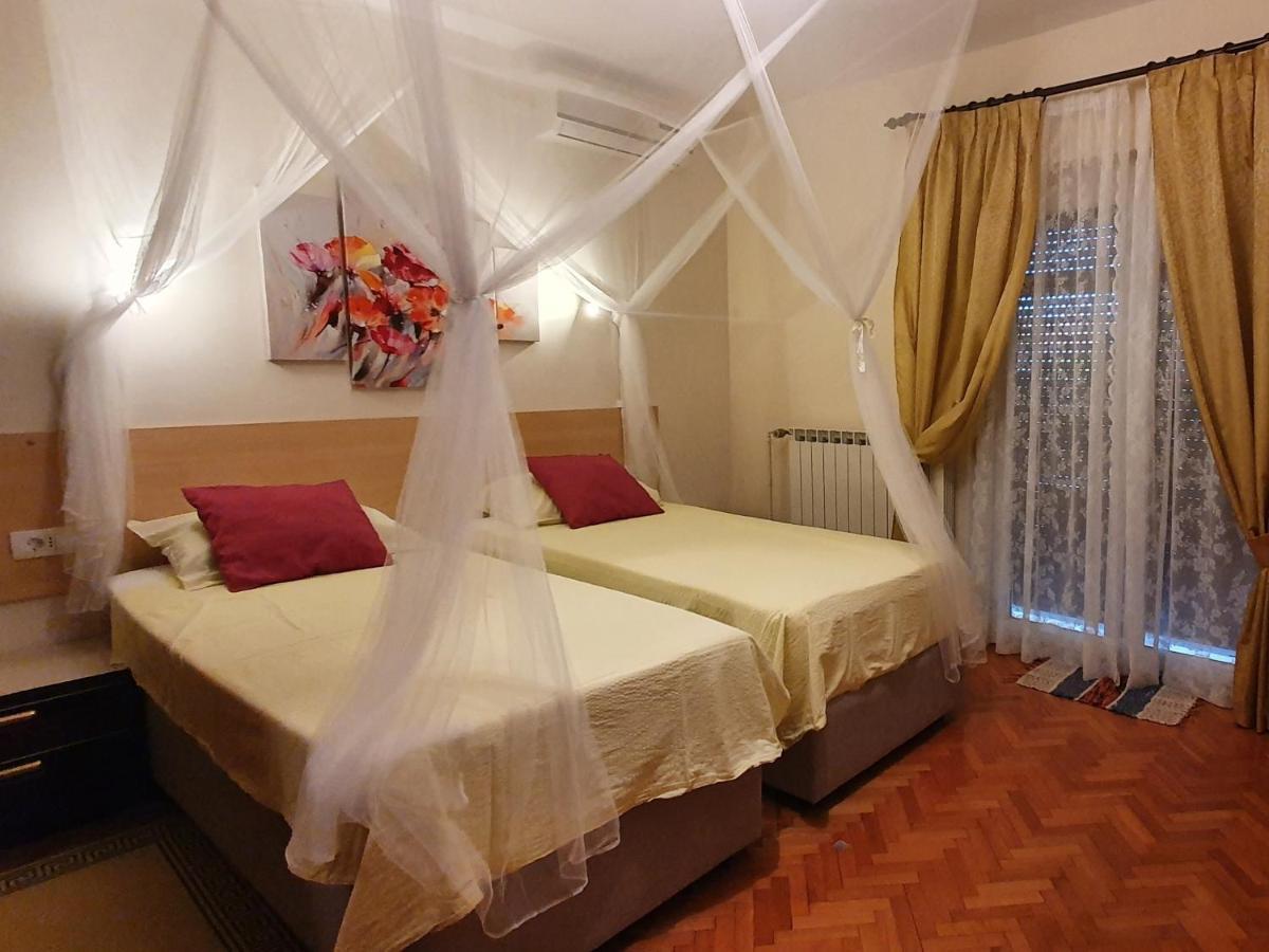 Aneli Rooms & Apartament Rovinj Exterior photo
